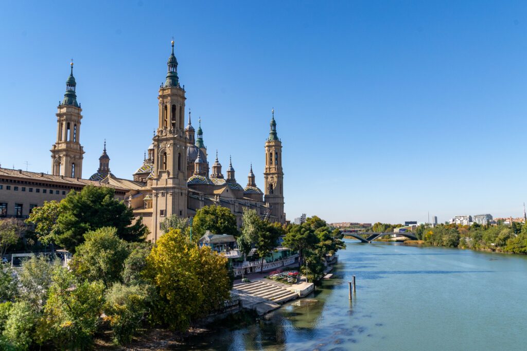 Vista de Zaragoza para ilustrar el impuesto de sucesiones en Aragón